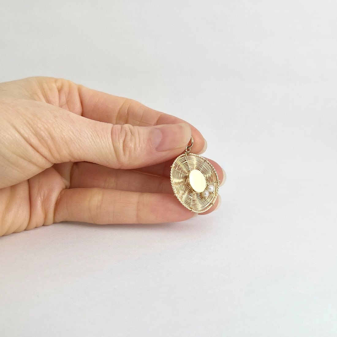 Vintage 1960's Pearl Hat Pendant Charm 14K Yellow Gold, 2.05 Grams - 5