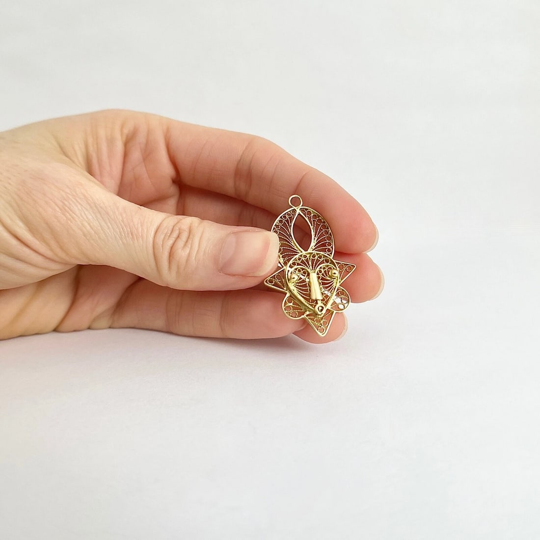 Vintage Filigree Tribal Mask Necklace Pendant Charm 18K Yellow Gold, 3.09 Grams - 3