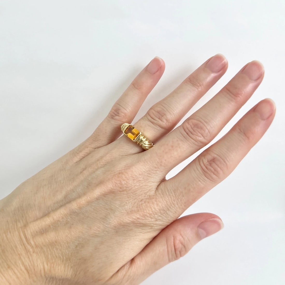 Vintage 1960's Orange Citrine Gemstone Band Ring 14K Yellow Gold, 6.33 Grams - 4