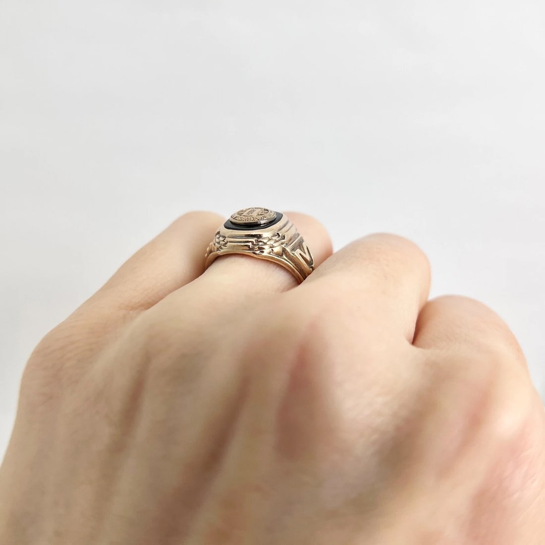 Vintage 1956 Black Onyx Mepham Class Ring 10K Yellow Gold, 7.51 Grams - 6