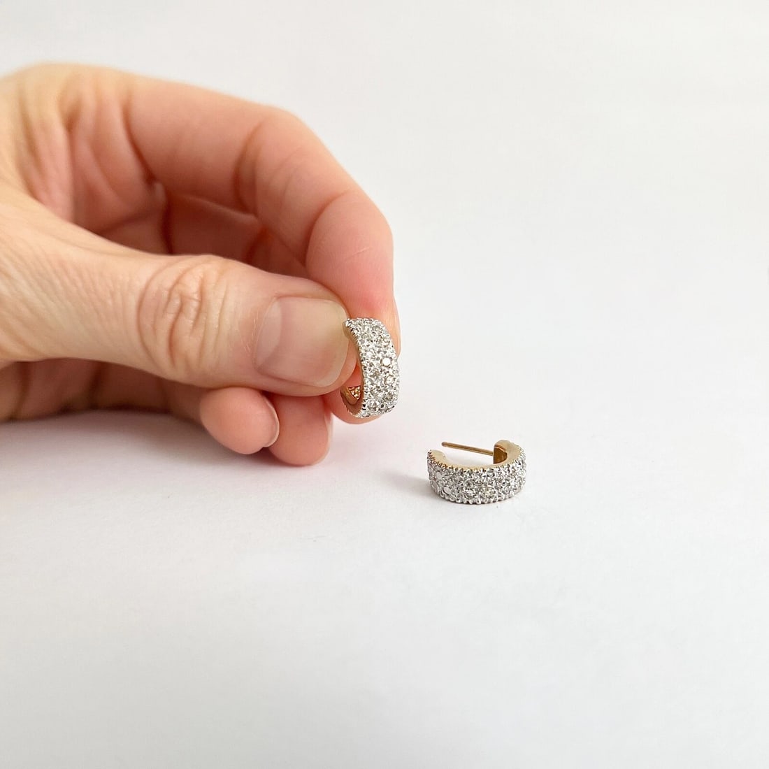 Vintage Two-Tone CZ Cubic Zirconia Huggie Hoop Earrings 14K Yellow Gold, 2.42 Gr - 3