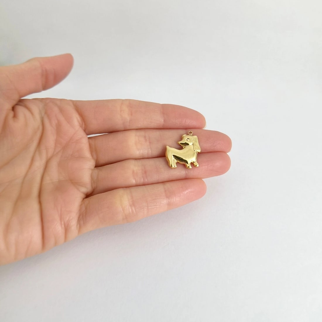 Vintage Puppy Dog Animal Charm Pendant 18K Yellow Gold, 1.14 Grams - 5