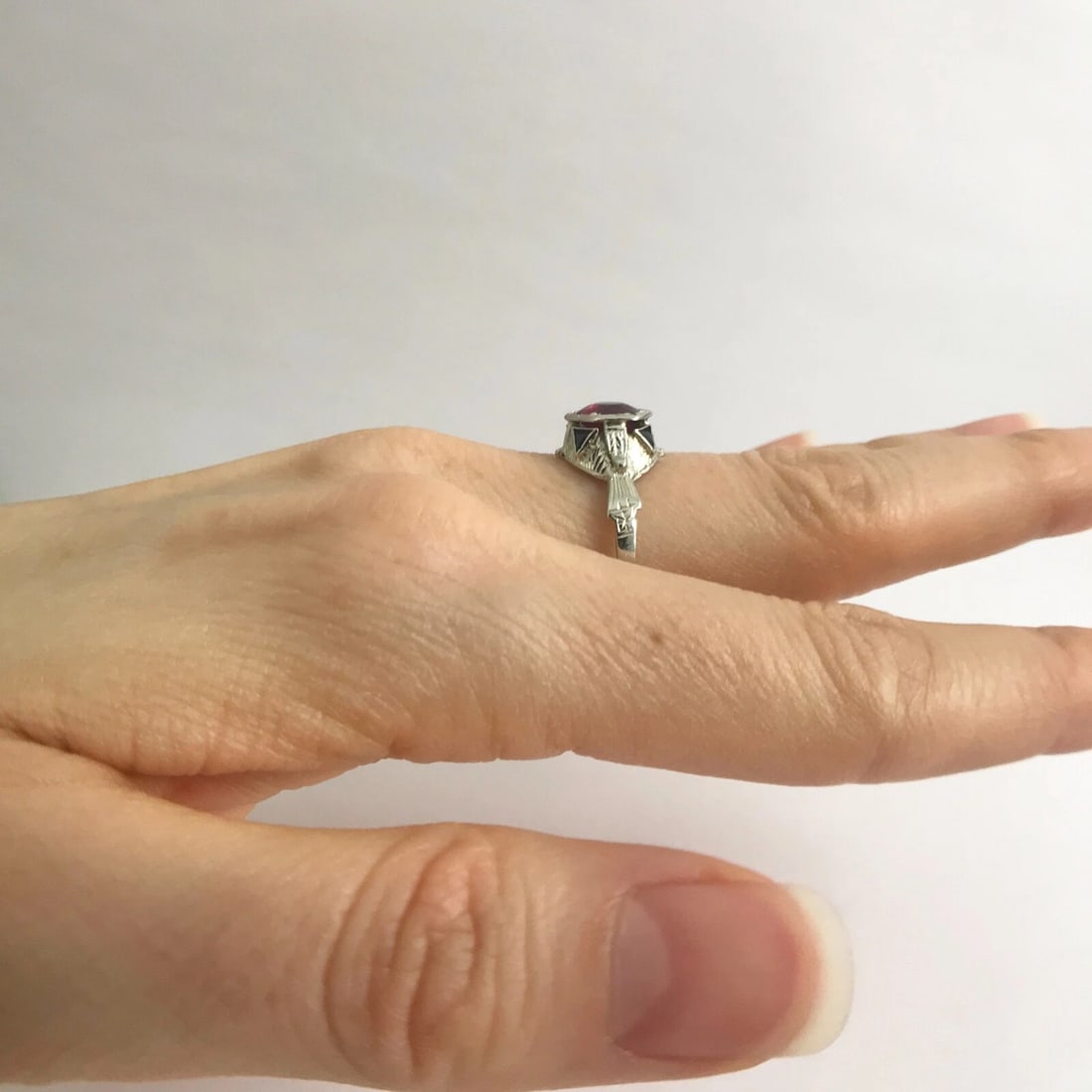 Antique Art Deco Lab-Created Ruby Blue Sapphire Ring 18K White Gold, 2.96 Grams - 6