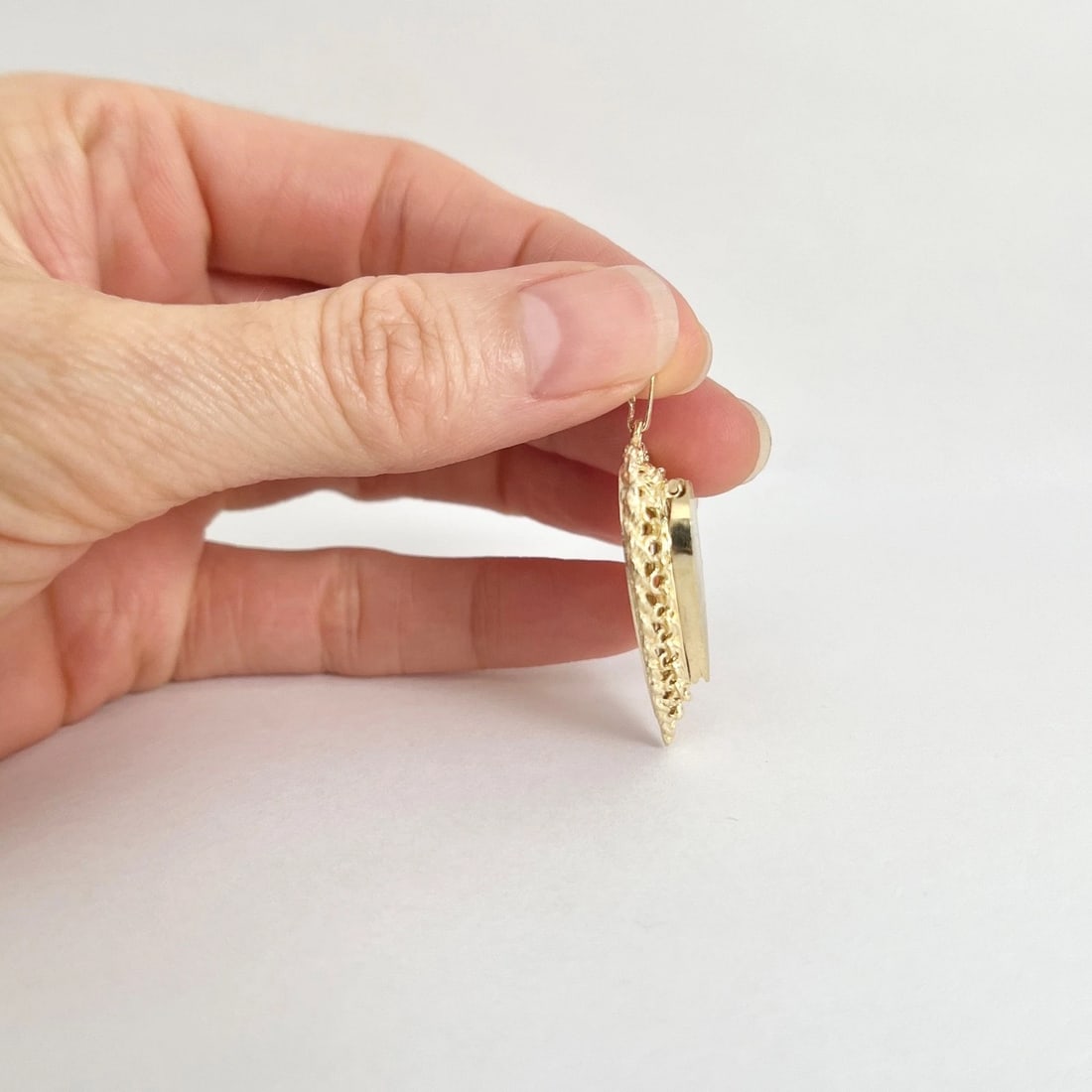 Vintage 1980's Letter L Heart Locket Necklace Pendant 14K Yellow Gold, 6.76 Gram - 7