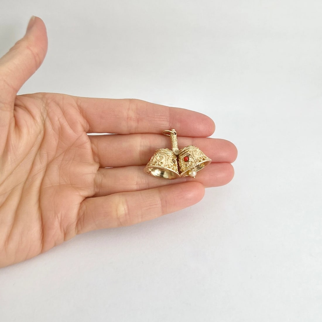 Vintage 1960's Pearl Coral Two Wedding Bells Charm 14K Yellow Gold, 10.86 Grams - 4