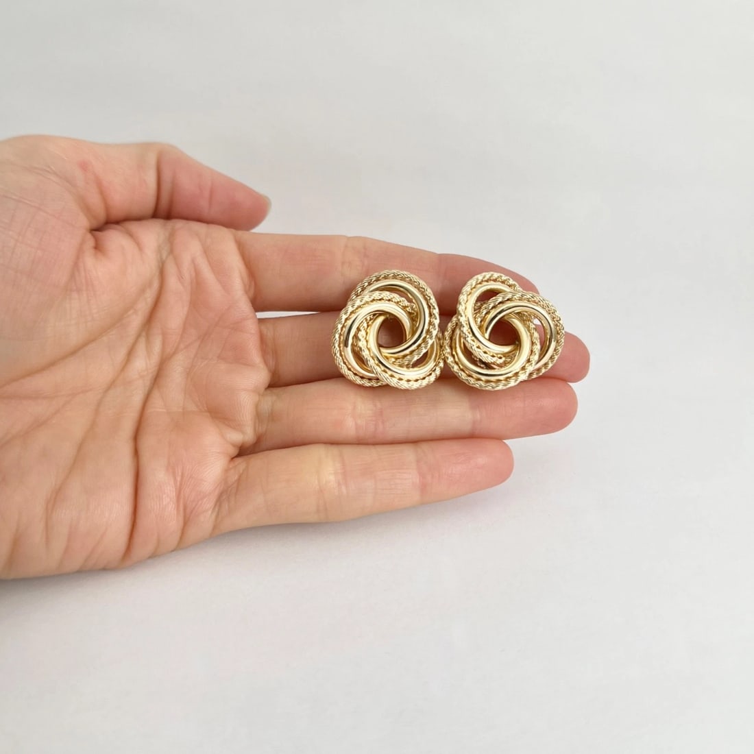 Vintage 1960's Large Love Knot Drop Stud Earrings 14K Yellow Gold, 8.16 Grams - 3