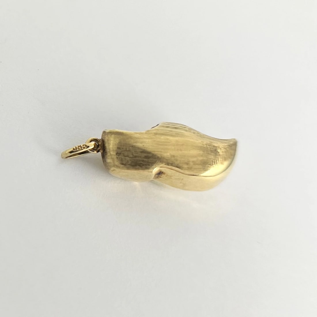 Vintage 1940's Dutch Shoe Clog Klomp Red Enamel Charm 14K Yellow Gold, 1.19 Gram - 7