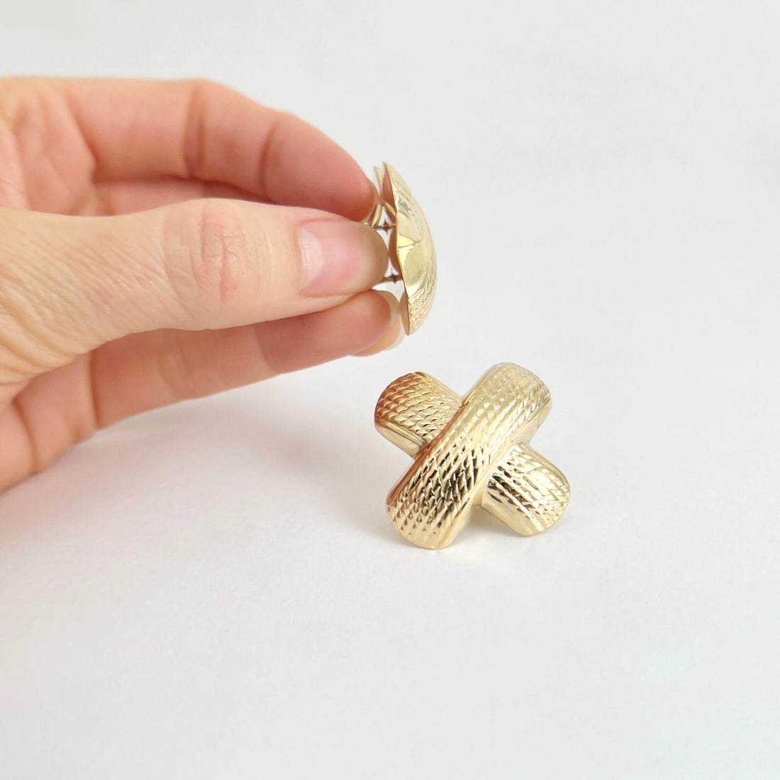 Vintage X Crisscross Textured Drop Earrings 14K Yellow Gold, 9.81 Grams - 6