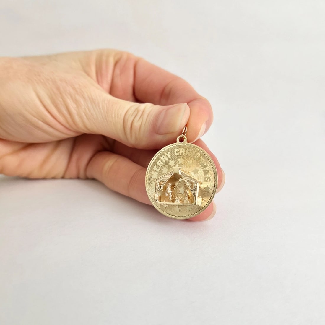 Vintage 1960's Merry Christmas Nativity Charm Pendant 14K Yellow Gold, 4.64 Gram - 4