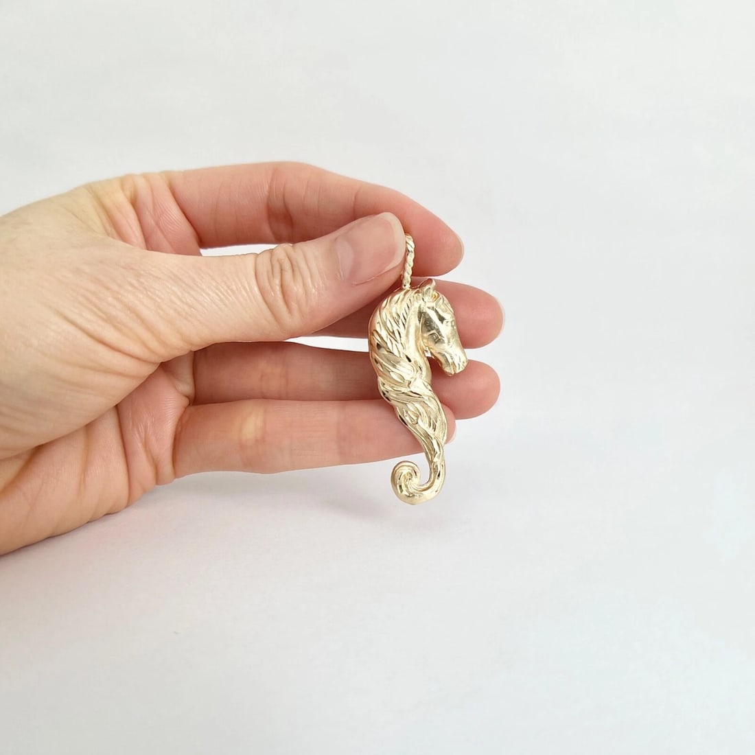 Vintage Seahorse Horse Necklace Pendant 14K Yellow Gold, 4.94 Grams - 3