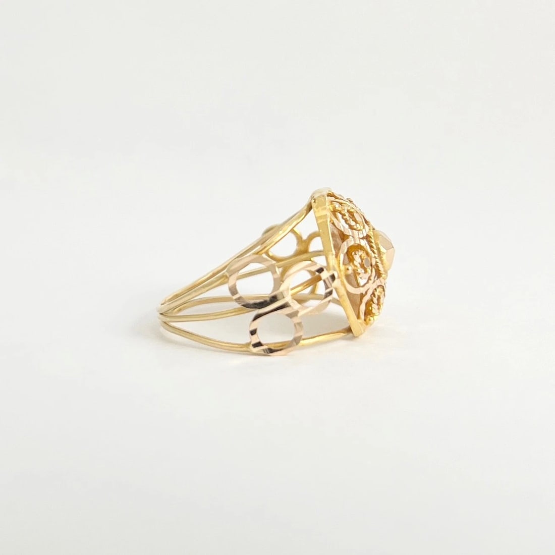 Vintage Filigree Swirl Geometric Statement Ring 18K Yellow Gold, 3.30 Grams - 6