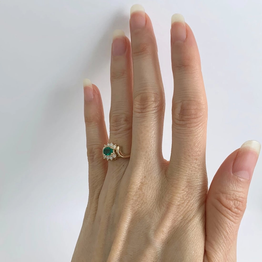 Vintage Oval Green Emerald Diamond Halo Statement Ring 14K Yellow Gold, 3.35 Gr - 5