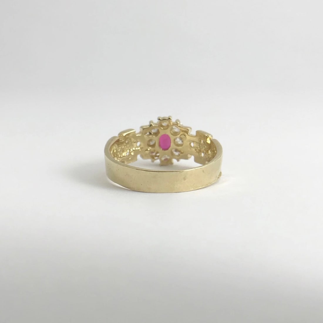 Vintage Simulated Ruby CZ Halo Gemstone Ring 10K Yellow Gold, .76 CTW, 3.41 Gram - 10