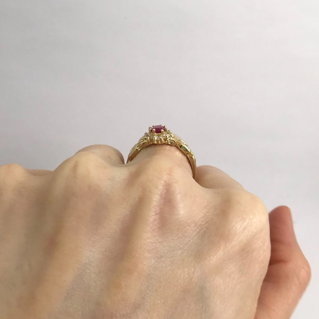 Vintage Simulated Ruby CZ Halo Gemstone Ring 10K Yellow Gold, .76 CTW, 3.41 Gram - 6