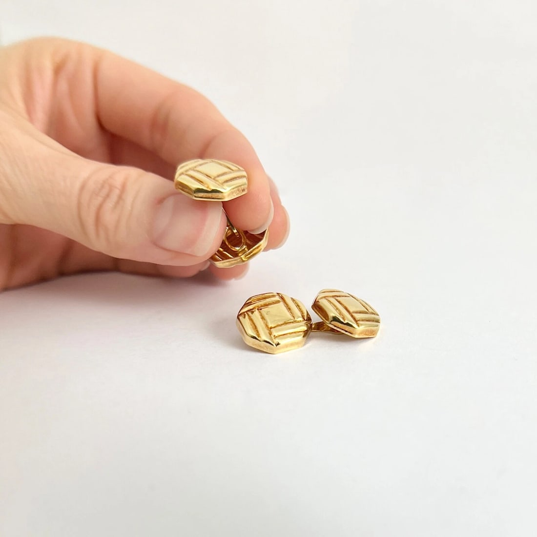 Vintage Geometric Octagon Cufflinks 18K Yellow Gold, 5.78 Grams - 3
