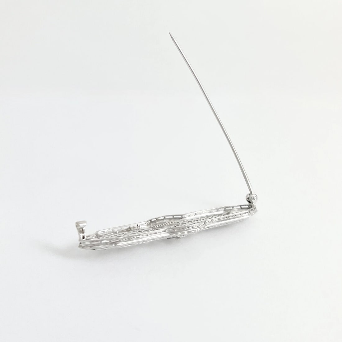 Antique Art Deco Diamond Filigree Long Brooch Pin 14K White Gold, 3.79 Grams - 11