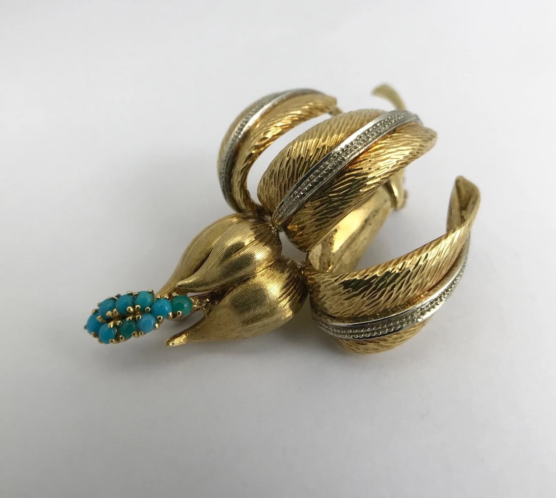 Vintage 1950's Turquoise Flower Brooch Pin in 18K Yellow Gold, 19 Grams - 10