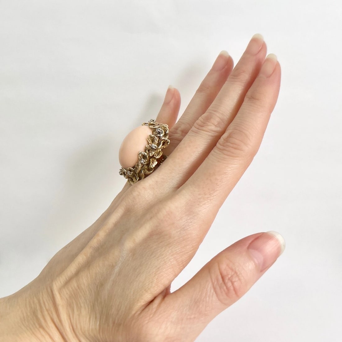 Vintage 1950's 1960's Oval Coral Diamond Cocktail Ring 14K Yellow Gold, 20.86 Gr - 5