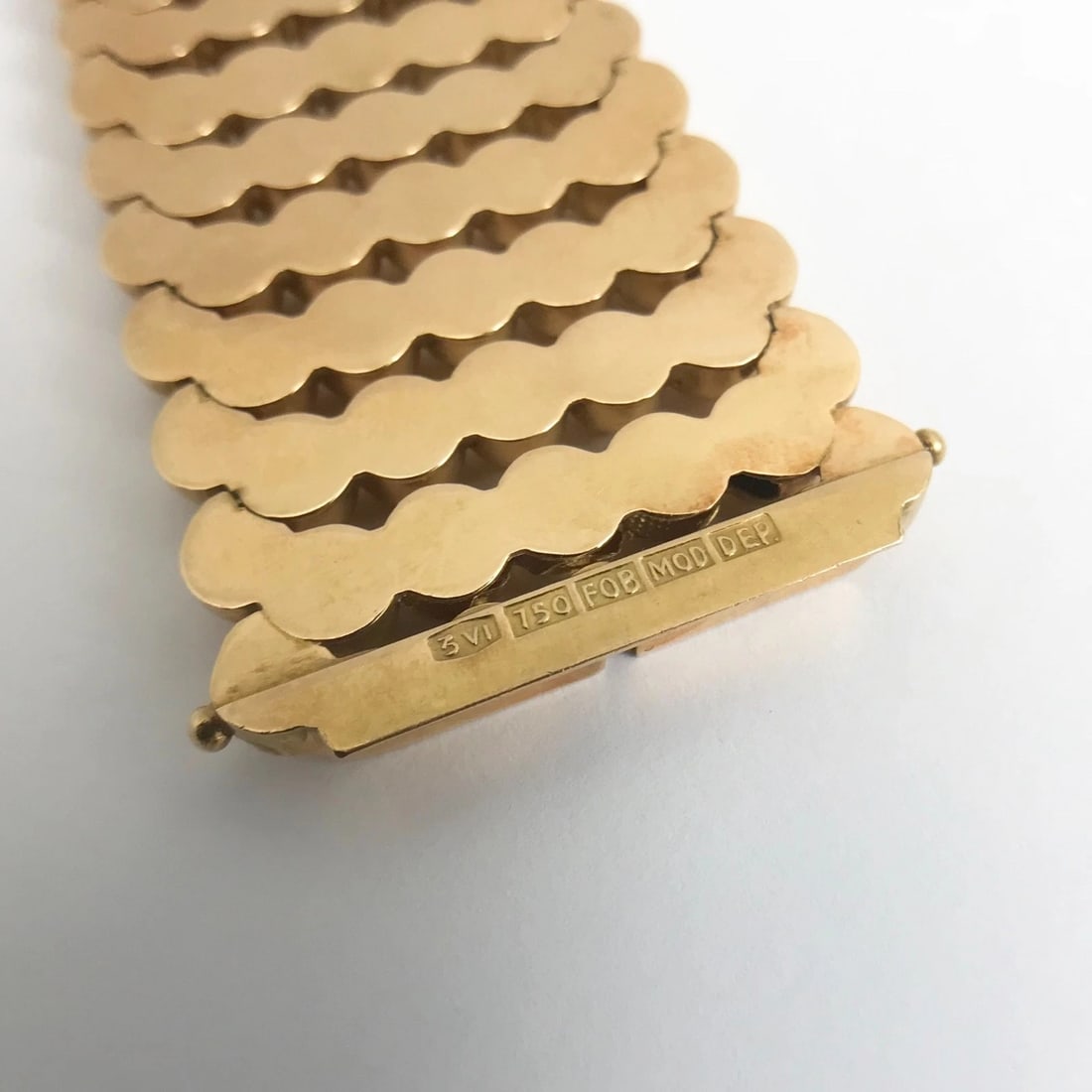 Vintage 1940's Wide Chain Link Bracelet 18K Yellow Gold, 9 Inches, 78.69 Grams - 13