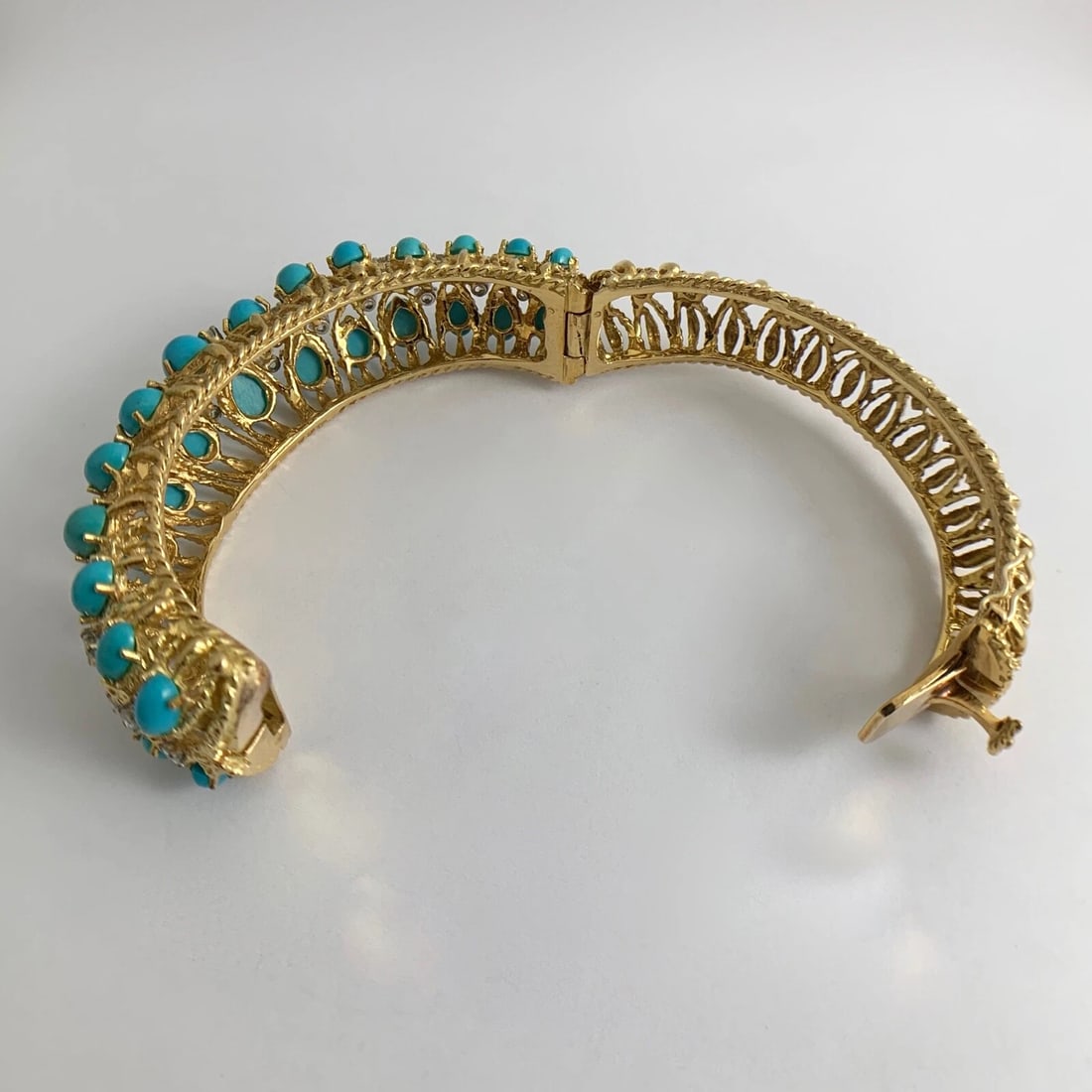Vintage Cabochon Turquoise Diamond Bangle Bracelet 18K Yellow Gold, 73 Grams - 11