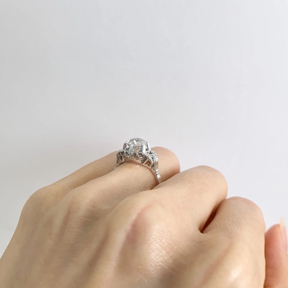 Antique Vintage Art Deco Round Diamond Platinum Engagement Ring 1.60 CTW - 6