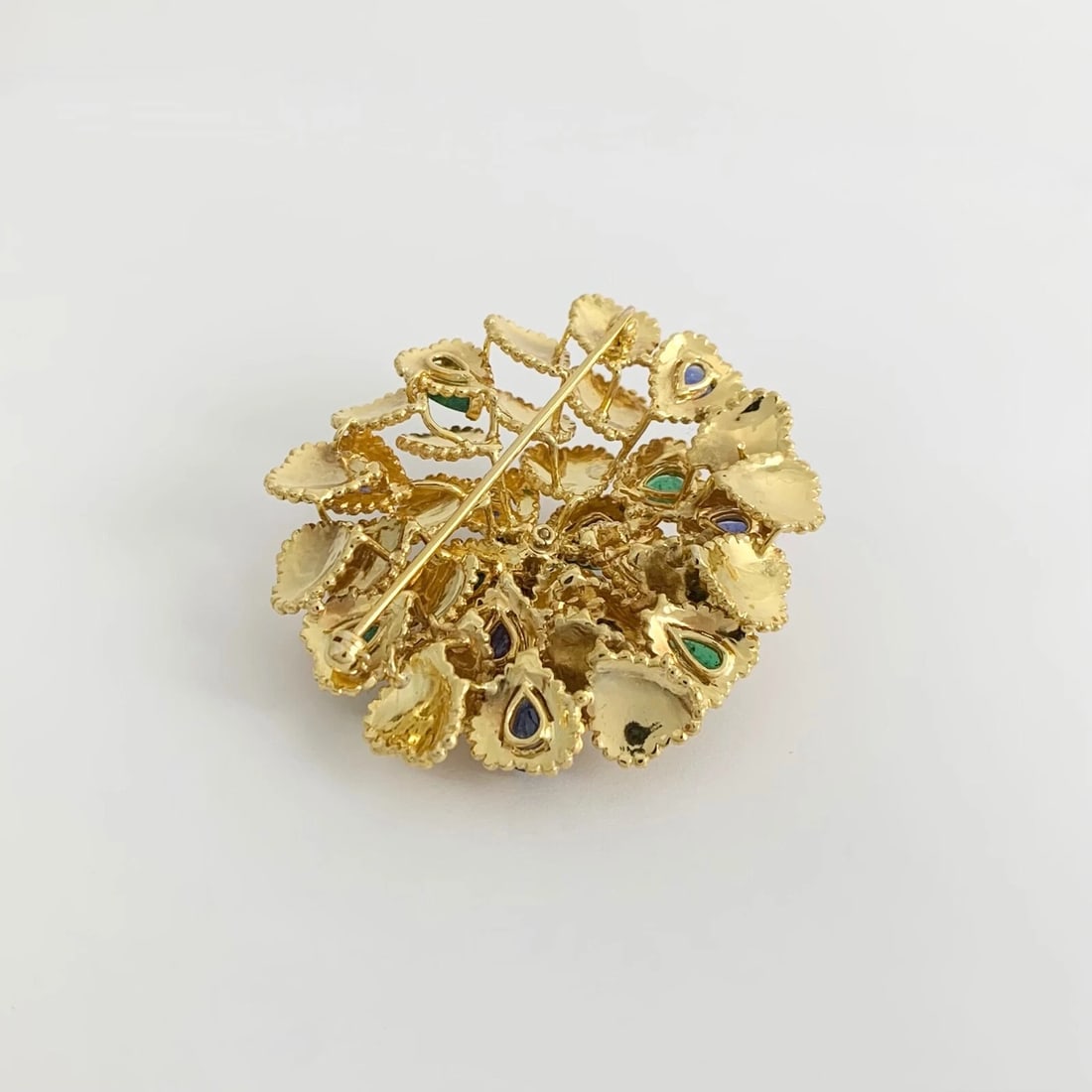 Vintage 1950's Sapphire Emerald Diamond Flower Brooch 18K Yellow Gold, 48.50 Gr - 8