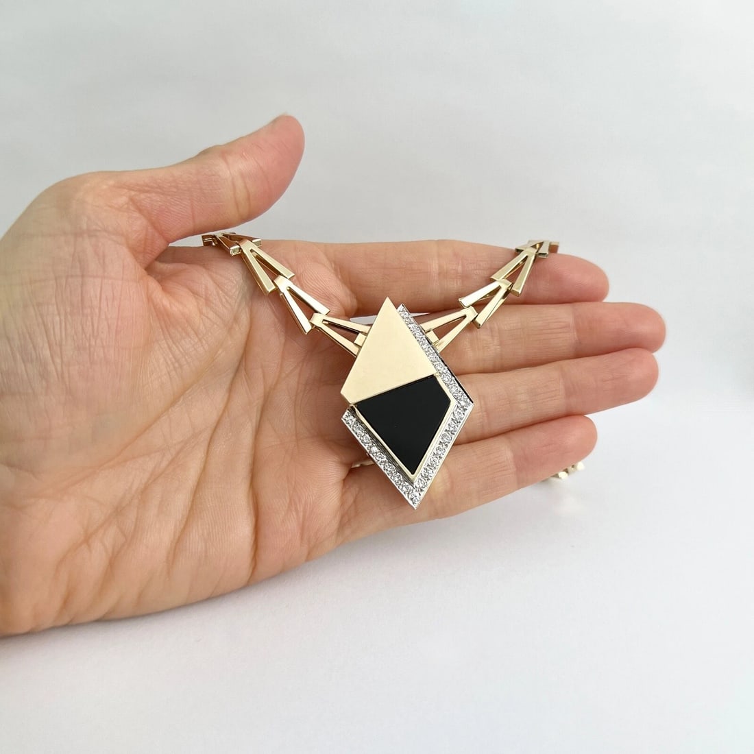 Vintage Black Onyx Diamond Geometric Pendant Necklace 14K Yellow Gold 28.50 Gr - 3