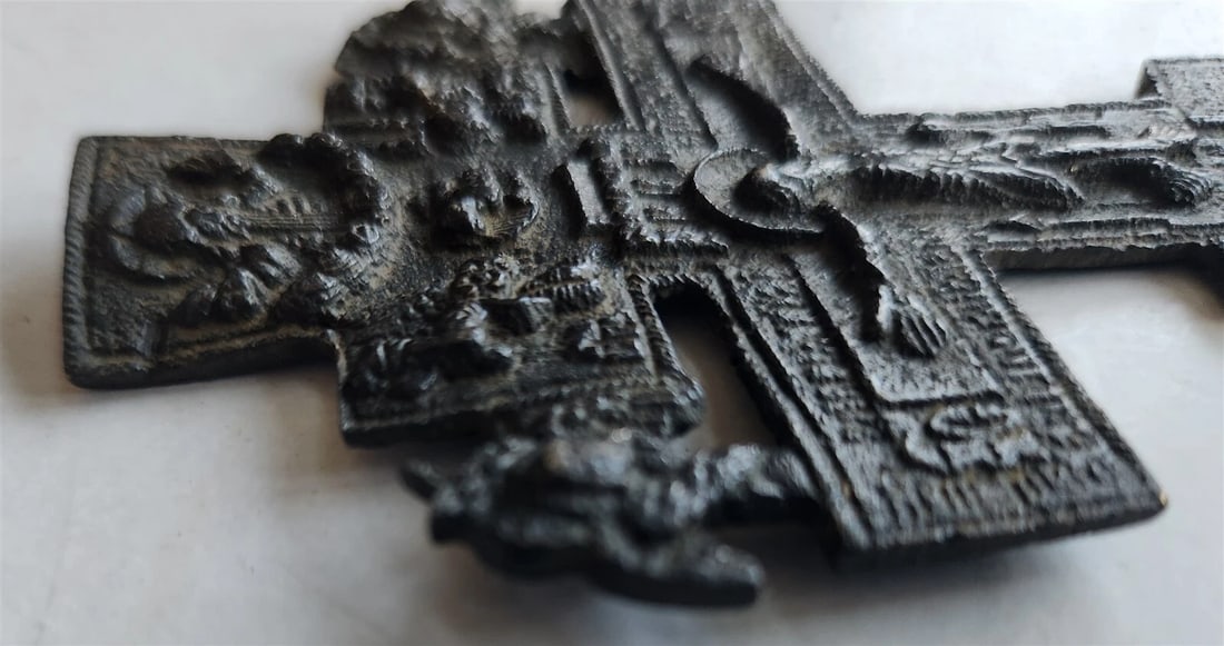 RUSSIAN BRONZE CRUSIFIX ICON 19th CENTURY antique CROSS w/ ANGELS - 3