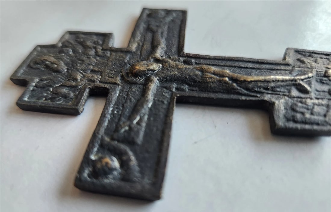 RUSSIAN BRONZE CRUSIFIX ICON 18th/19th CENTURY antique CROSS - 4