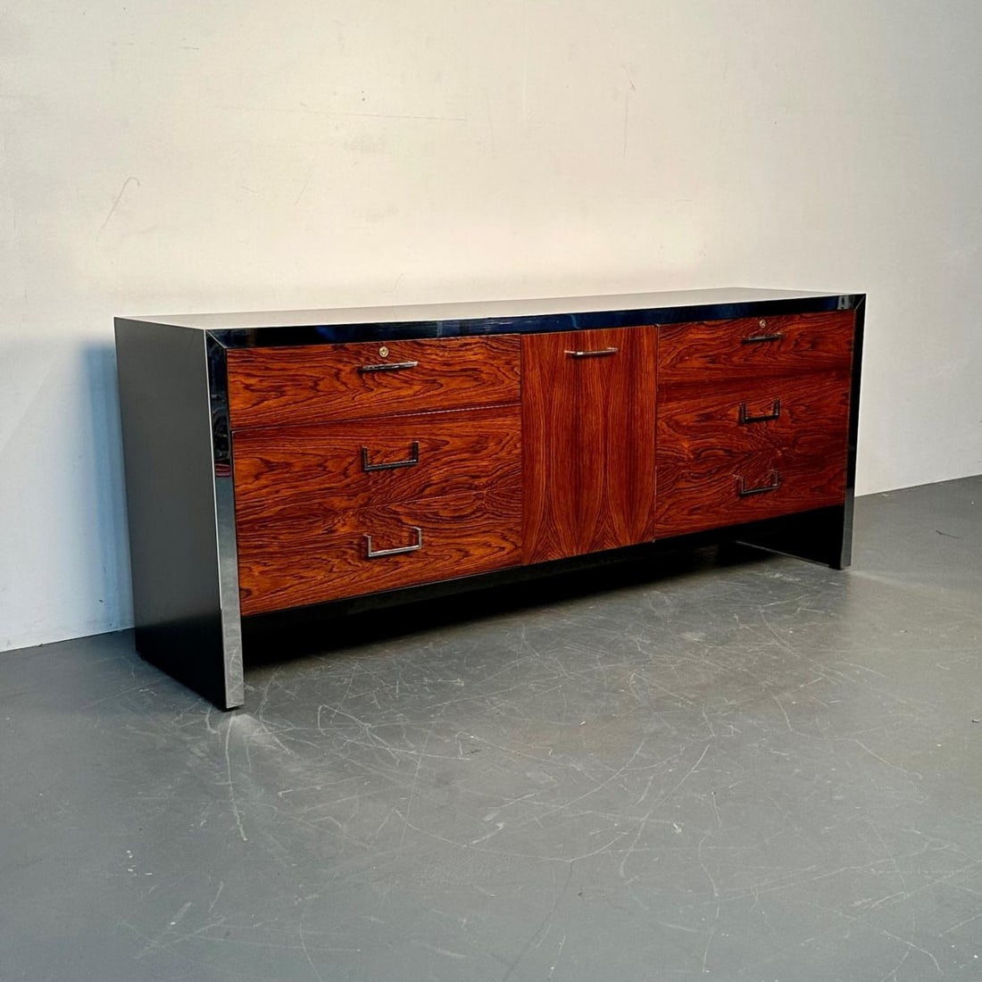 Mid-Century Modern Milo Baughman Rosewood Dresser for John Stuart, Chrome Accent - 7