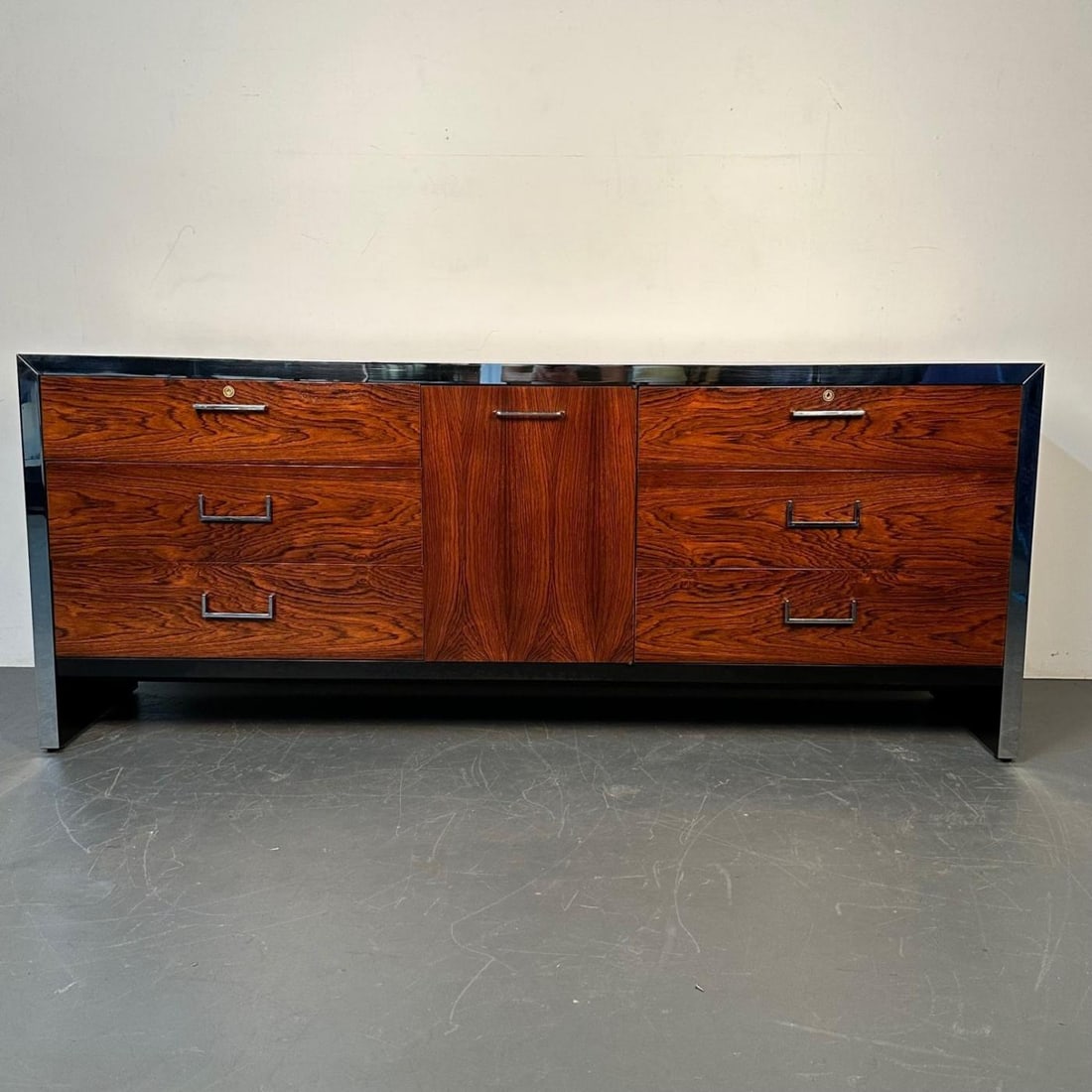 Mid-Century Modern Milo Baughman Rosewood Dresser for John Stuart, Chrome Accent - 9