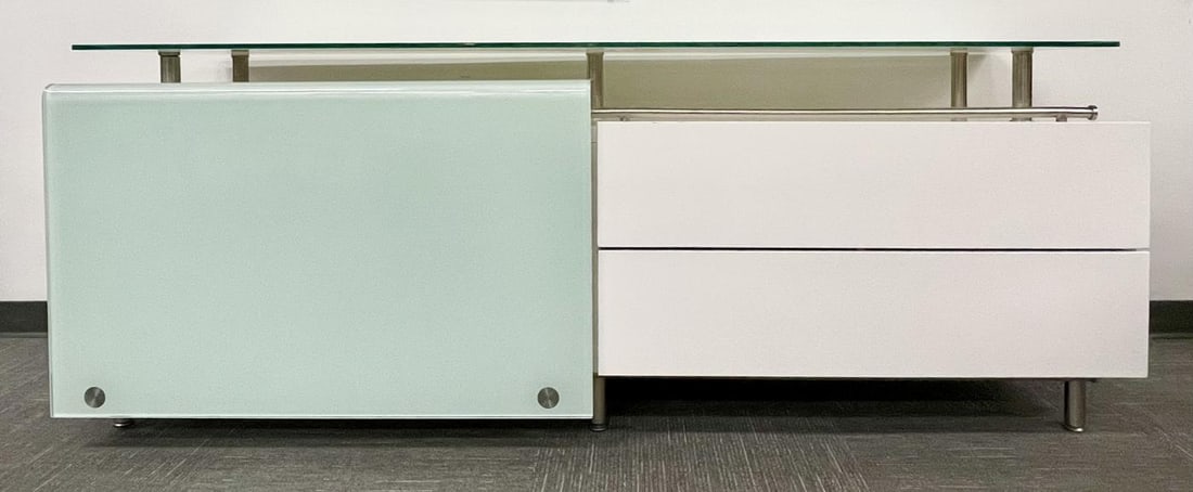 Mid Century Modern White Lacquered and Glass Console, Dresser or Sideboard - 5