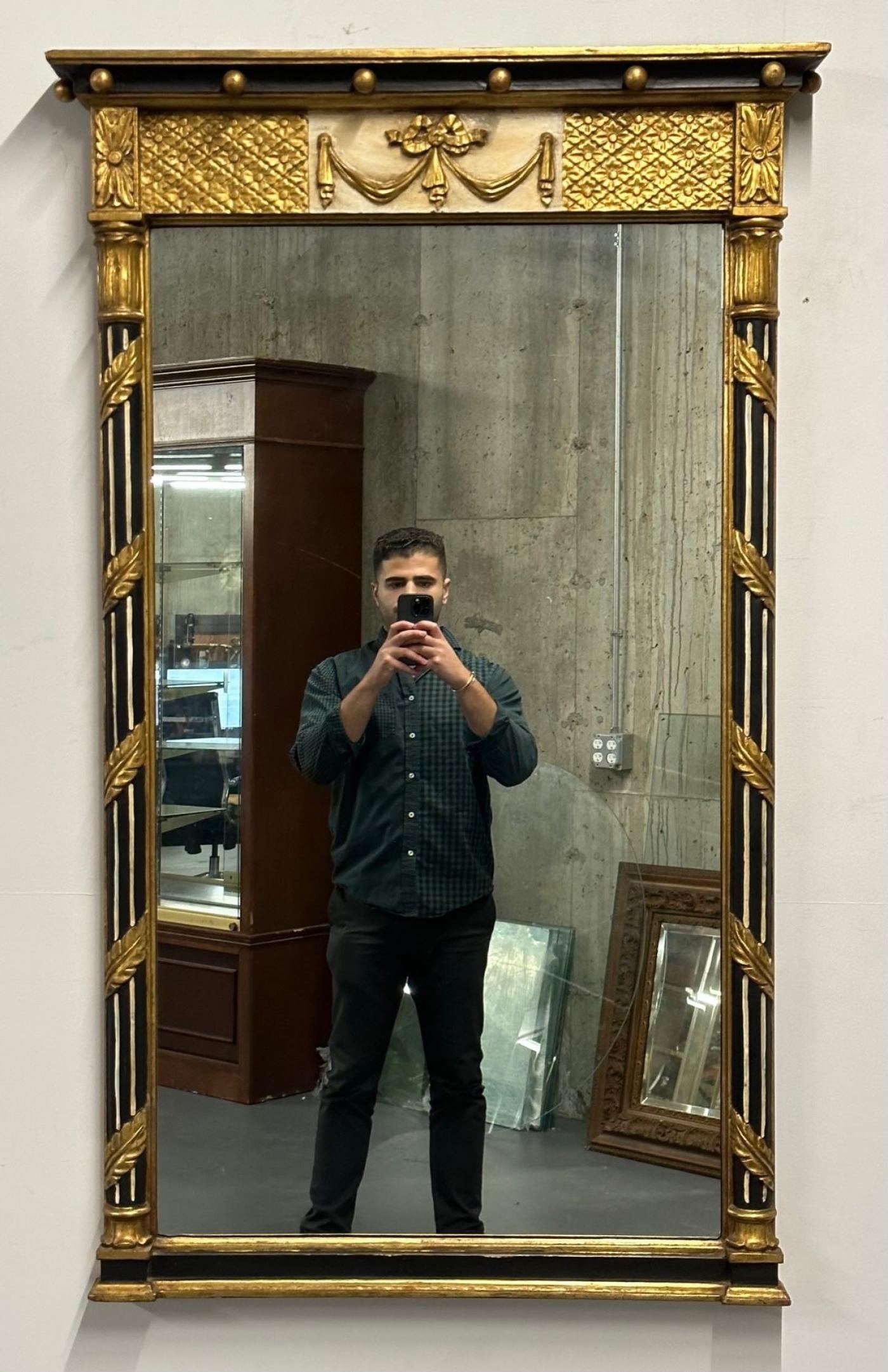 Hollywood Regency Giltwood Mirror, Wall / Console Mirror, Made in Italy - 4