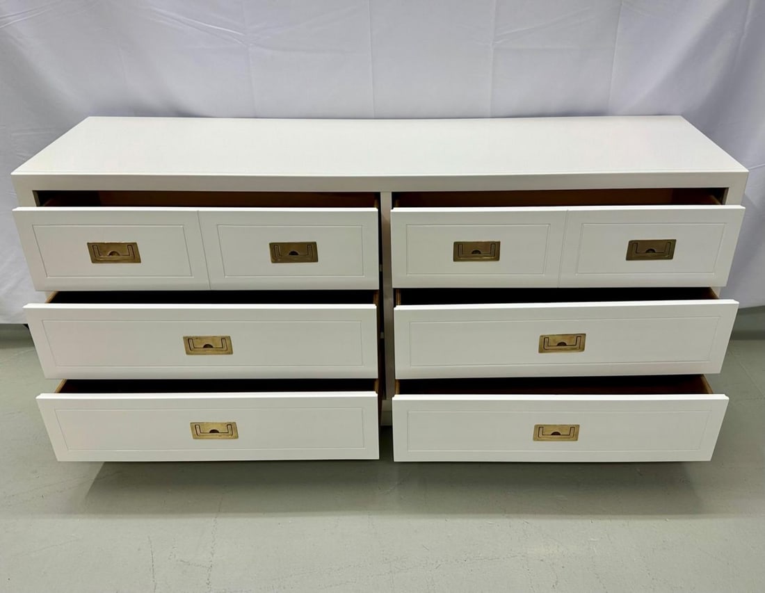 Mid-Century Modern White Campaign Dresser / Chest of Drawers, America, Brass - 10