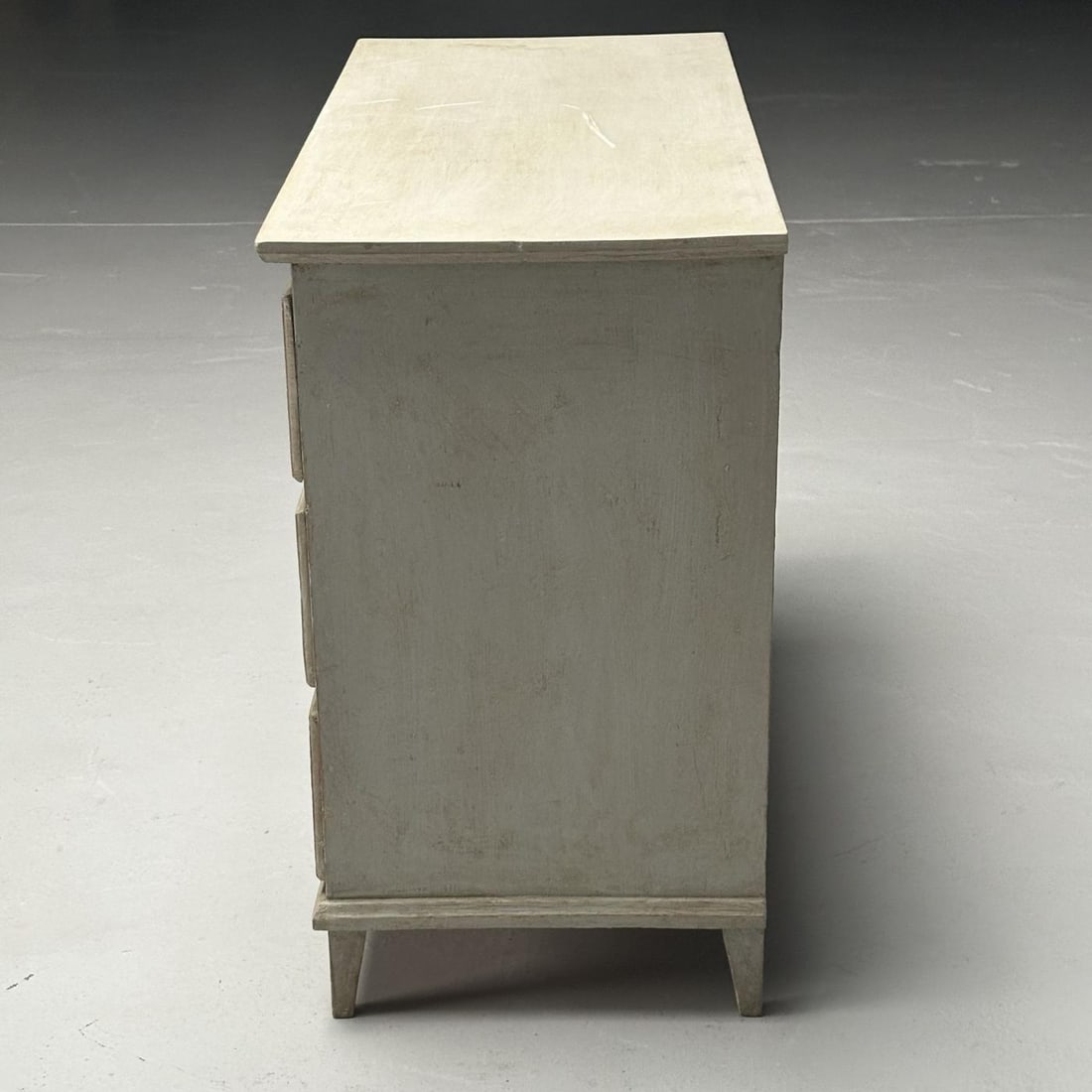 Gustavian, Swedish Commode, Grey Paint Distressed, Brass, Sweden, 1940s - 11