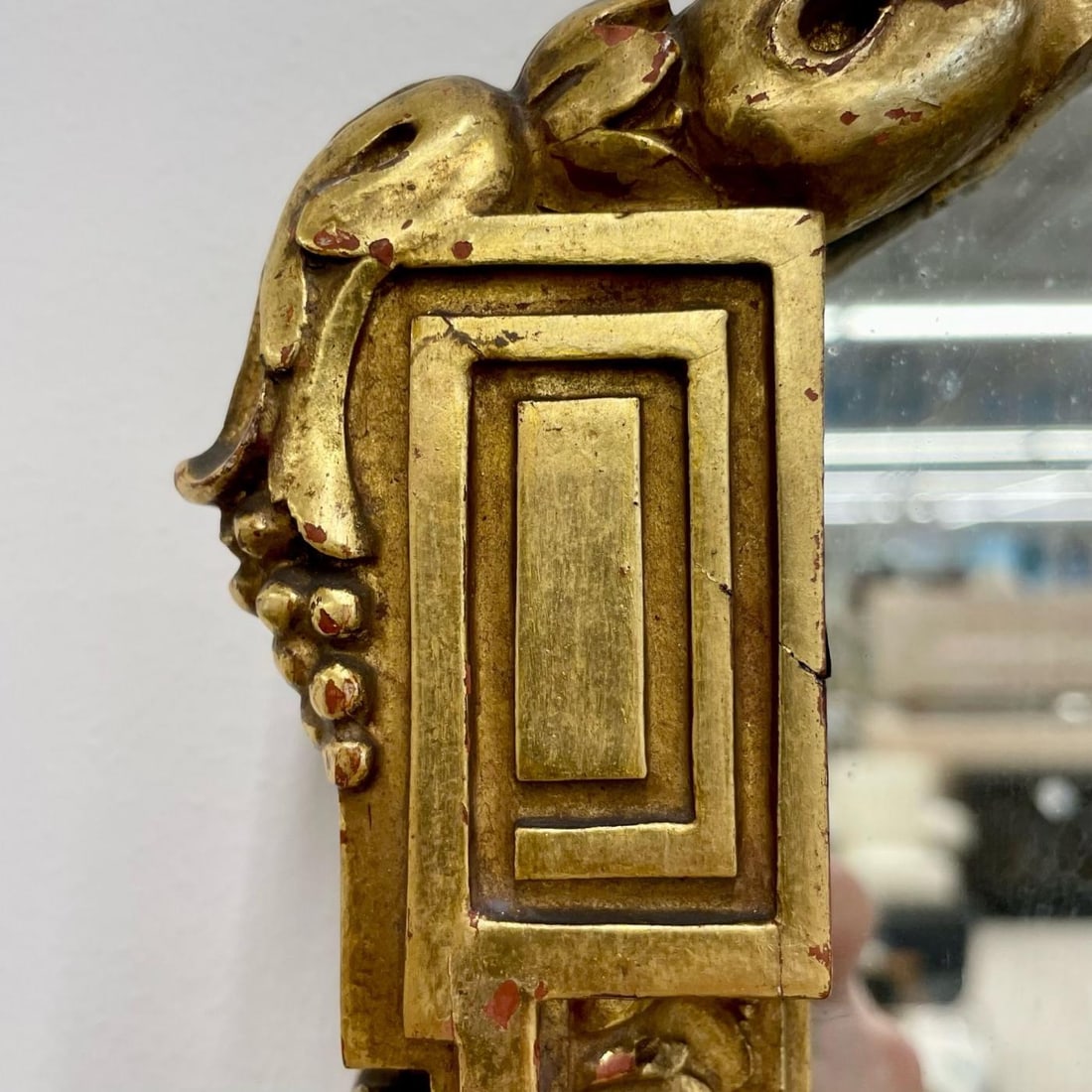 French Neoclassical Style Giltwood Wall / Console Mirror with Oval Artwork - 10