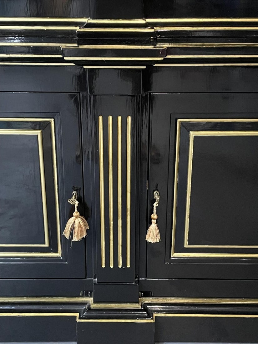 Hollywood Regency Maison Jansen Style Bookcase / Cabinet, Ebony, Gold Leaf - 8