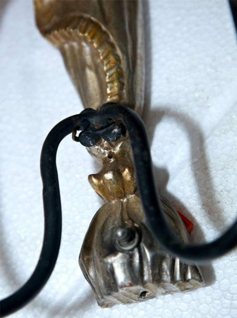 Pair of Dorothy Draper Style Gilded Wall Sconces - 6