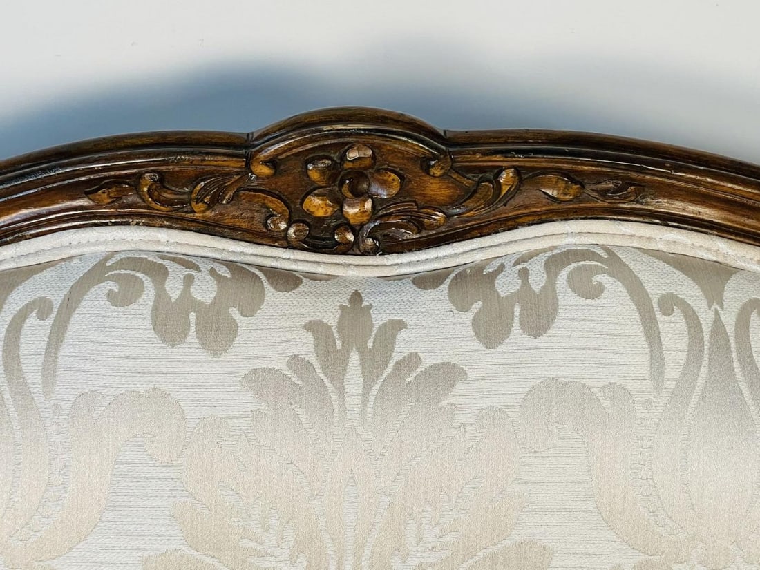 Small Louis XV Mahogany Carved Settee / Sofa, Floral Silk Upholstery - 12