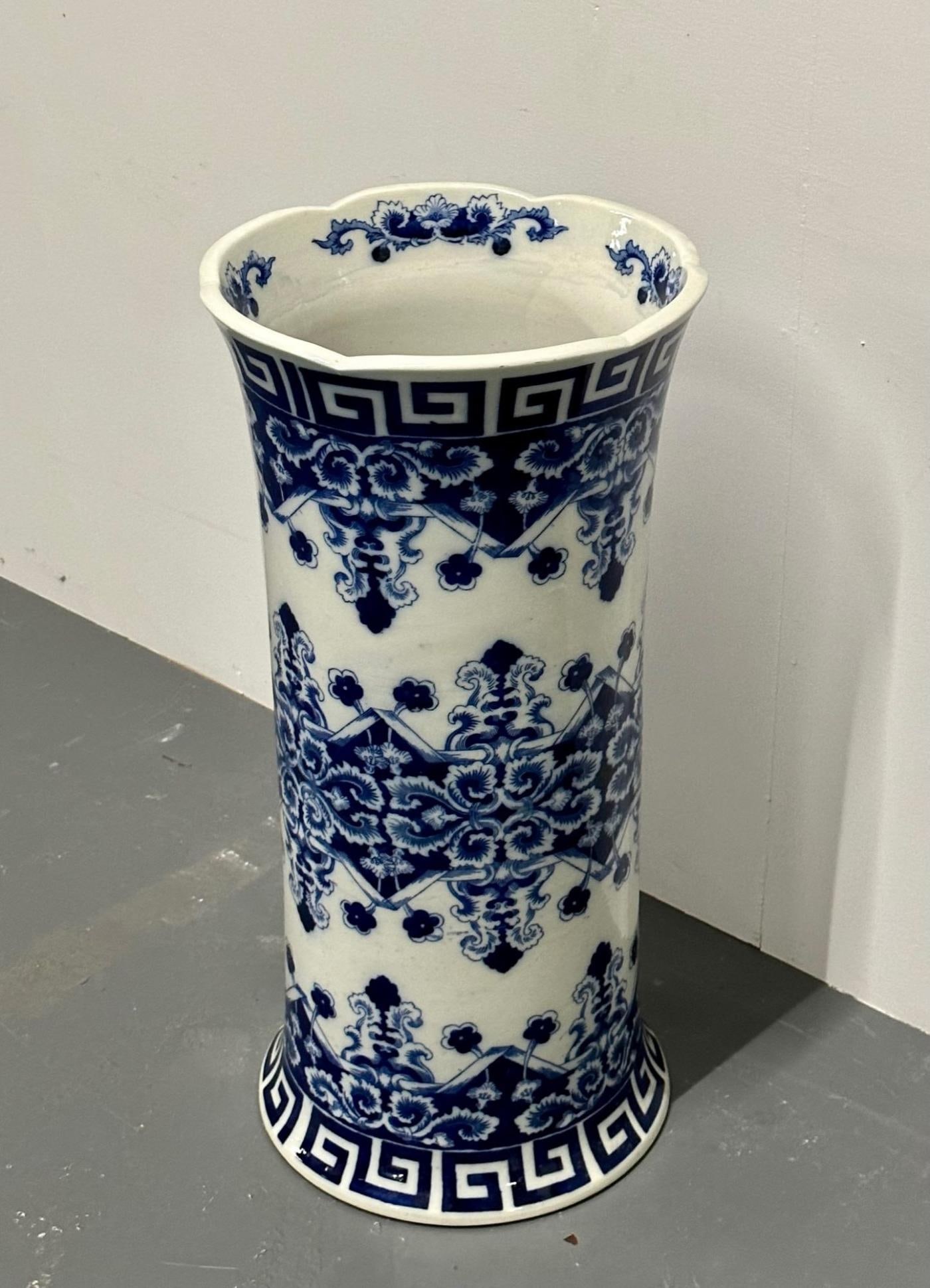Oriental Porcelain Flow Blue White Umbrella Stand, Large Vase, Floral Decorated - 4