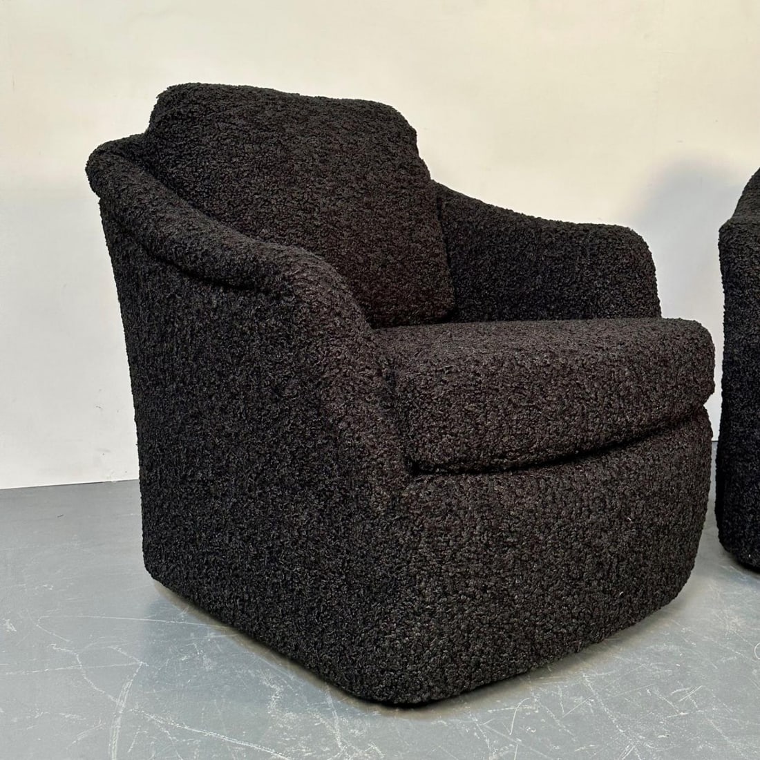 Mid-Century Modern Black Boucle Tub / Swivel / Lounge Chair, Faux Fur - 3