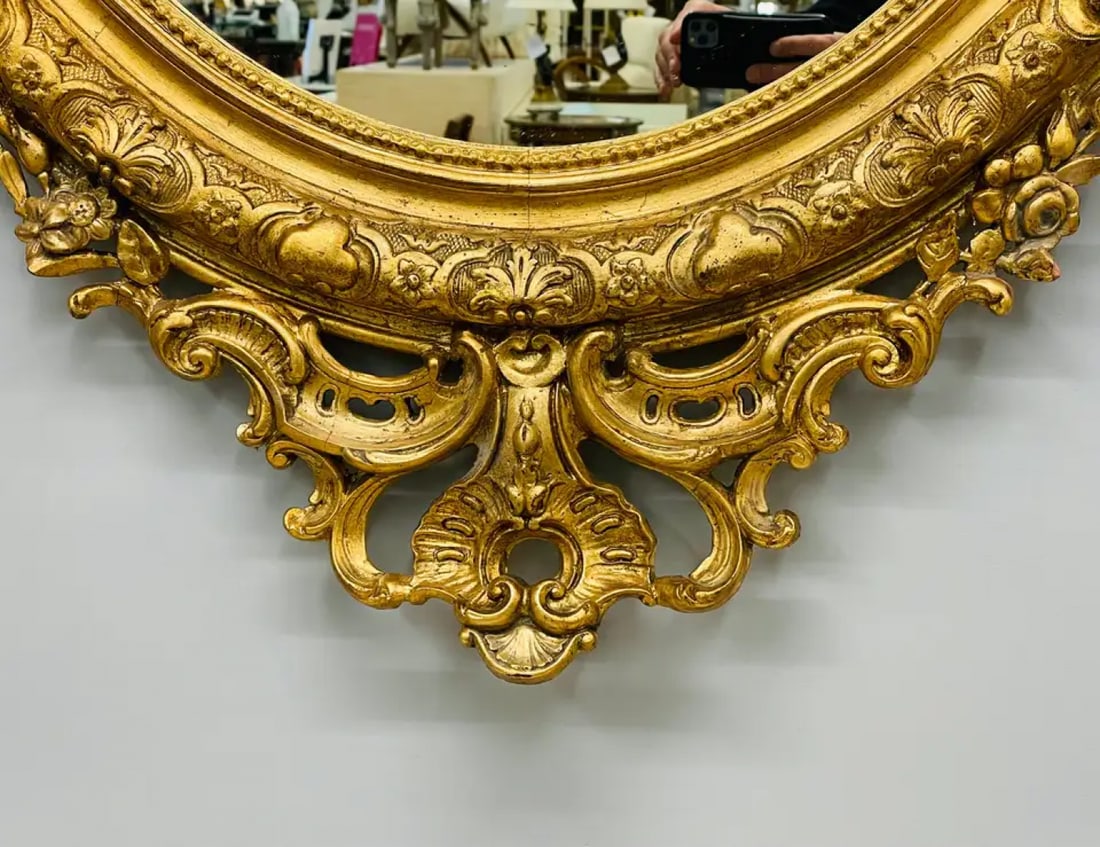 19th Century Palatial Giltwood Wall or Console Mirror Adorning Three Cherubs - 3
