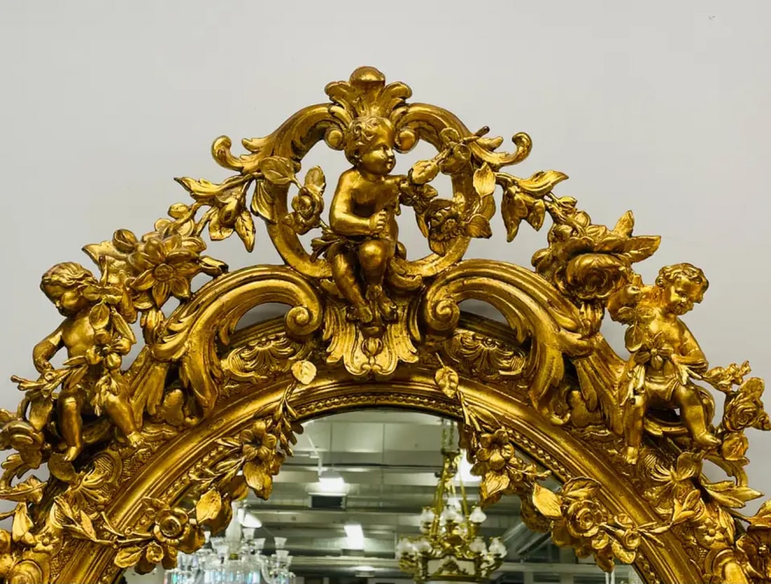 19th Century Palatial Giltwood Wall or Console Mirror Adorning Three Cherubs - 6