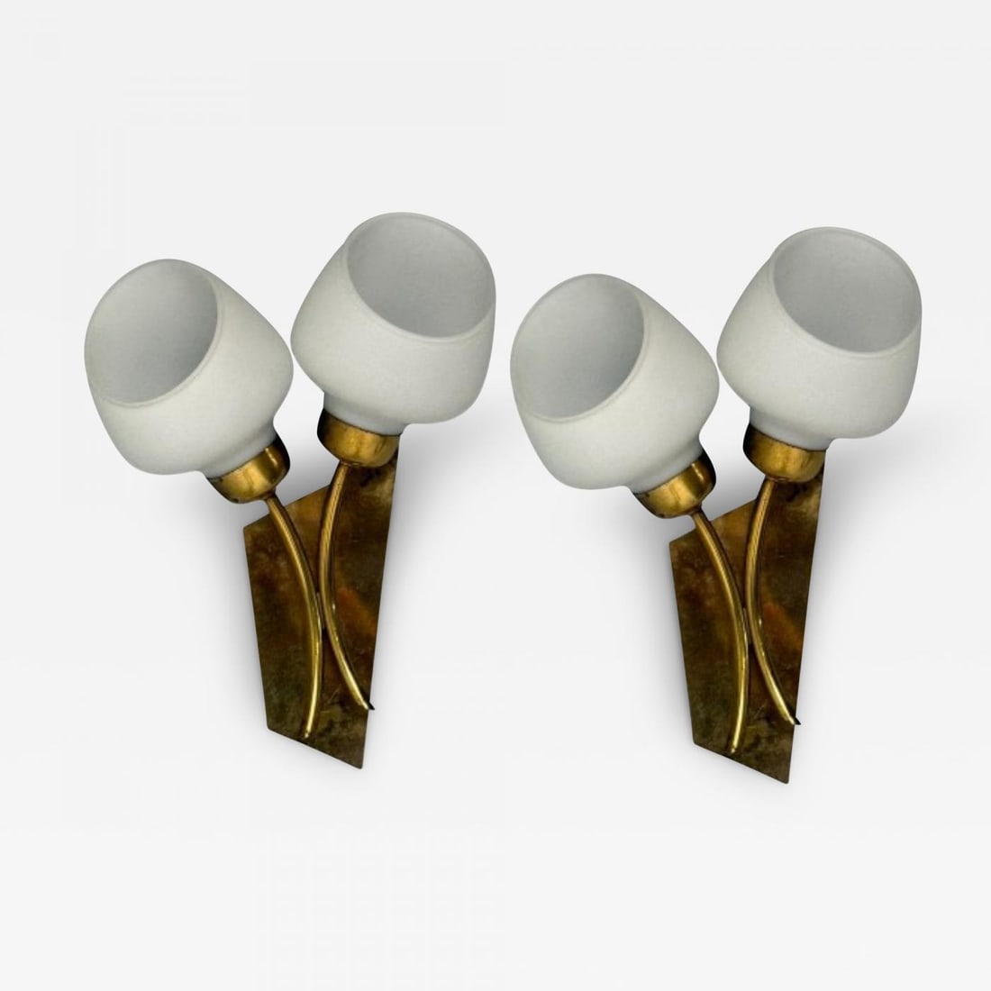 Italian Mid-Century Modern, Tulip Form Wall Sconces, Patinated Brass, 1950s: Italian Mid-Century Modern, Tulip Form Wall Sconces, Wall Lights, Patinated Brass, 1950s This charming pair of small modern wall sconces, designed and produced in Italy during the second half of the 2