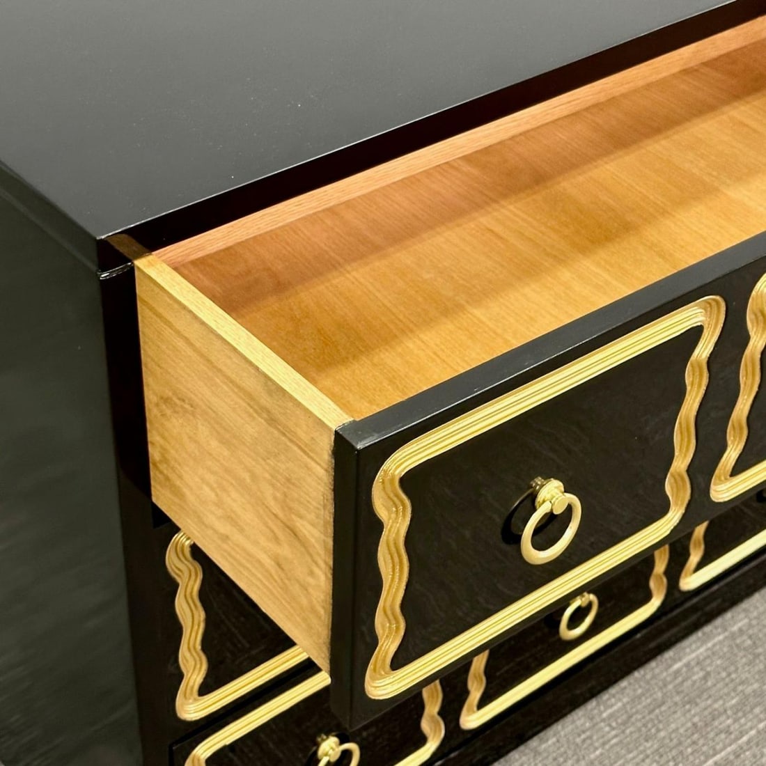 Dorothy Draper Style, Hollywood Regency, Black Lacquer, Gilt, Brass, Commodes - 9