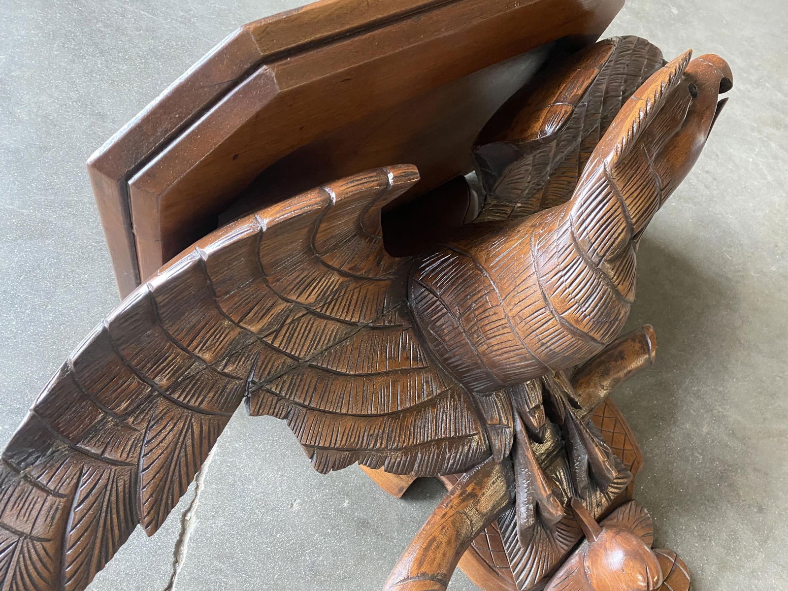 Victorian Hand Carved Oak American War Eagle Wall Shelf Sconce - 3
