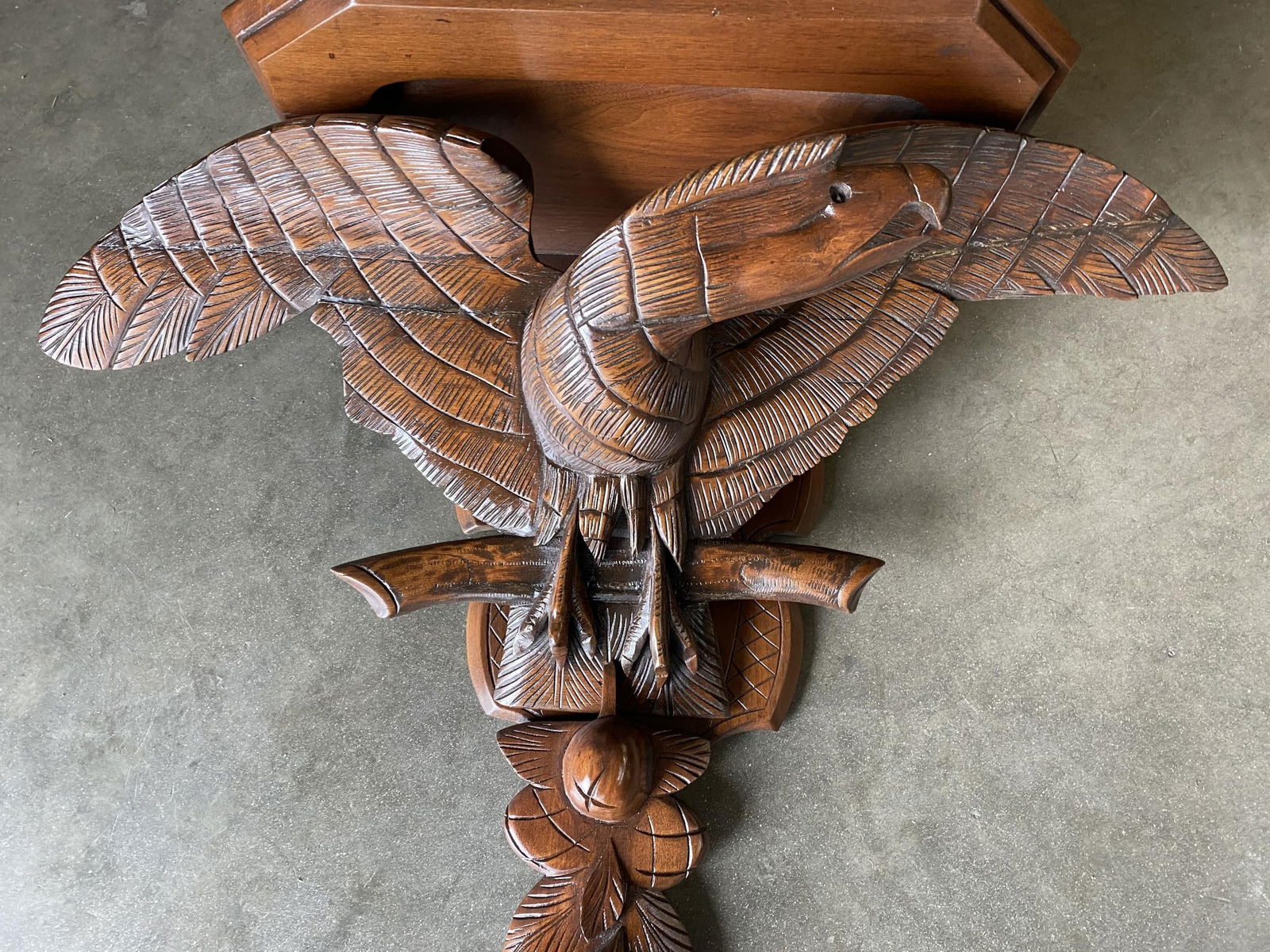 Victorian Hand Carved Oak American War Eagle Wall Shelf Sconce - 9