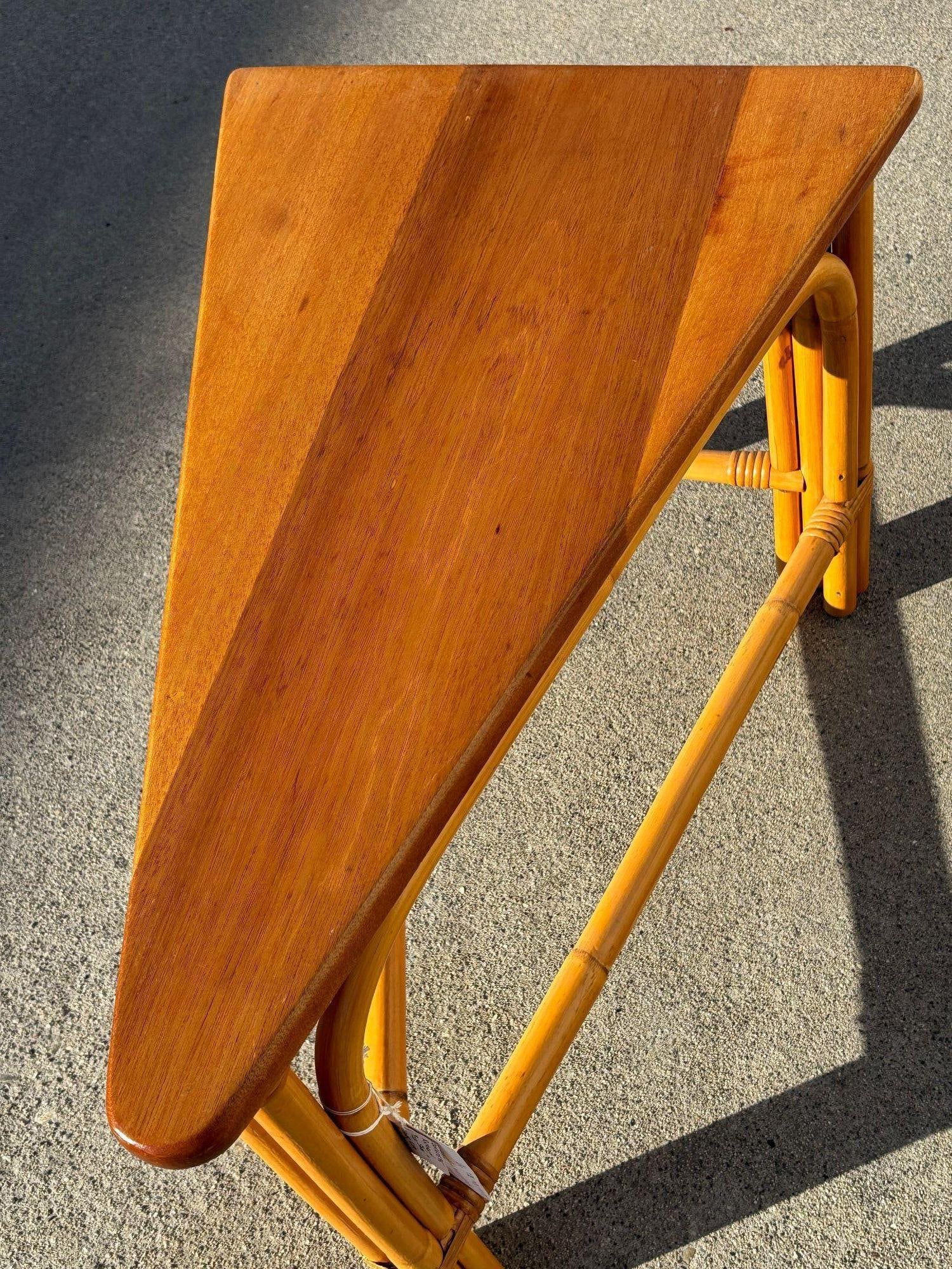 Restored Rattan Corner Wedge Table with Mahogany Tabletop - 4