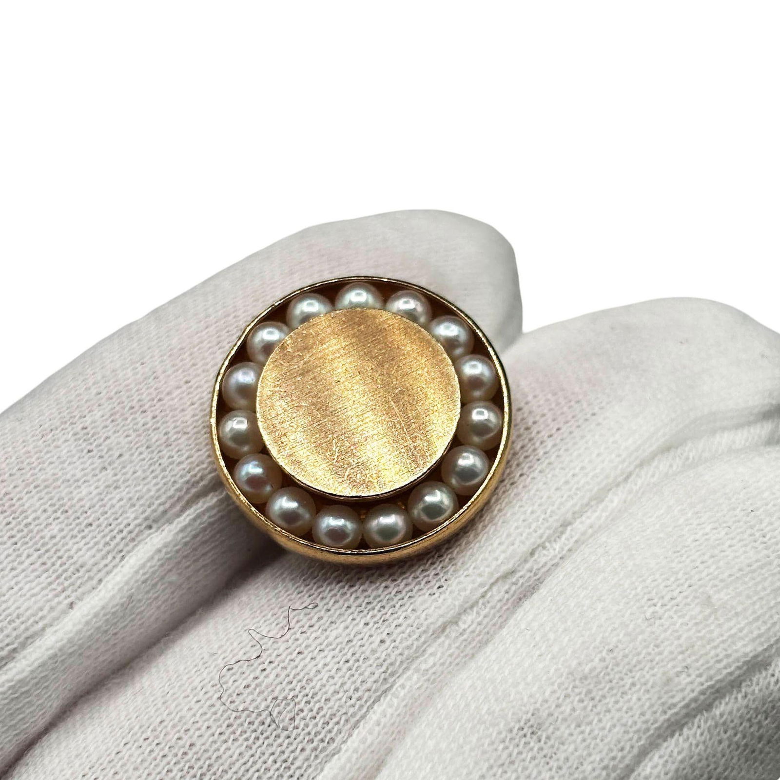 Round 14-Karat Pearl Cufflinks with Bullet Back Clasp and tie Pin - 14