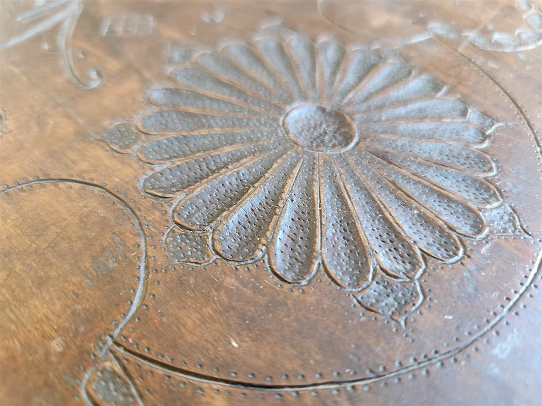 1790 BIBLE BOX HAND CARVED WOOD antique RARE SHAPE - 3